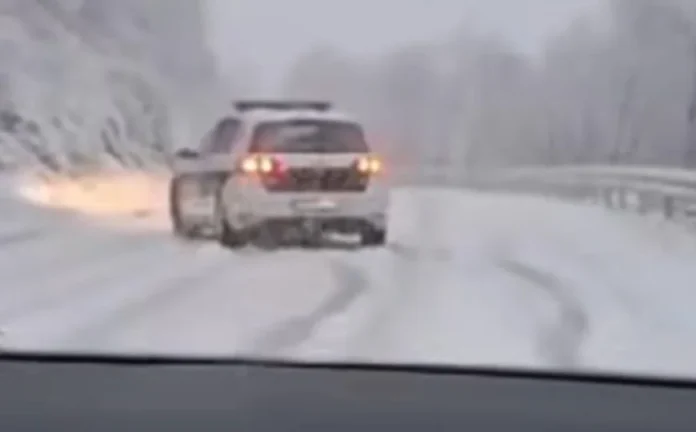 policijsko-auto-januar