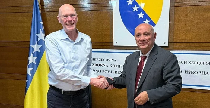 Potpisan ugovor vrijedan 74 miliona KM za nabavku novih tehnologija za izbore u BiH